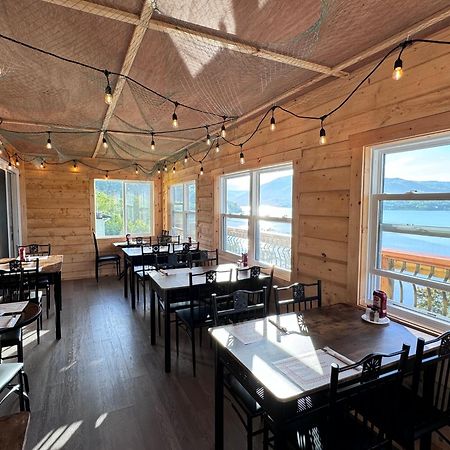 Knotty Pine Cottages, Suites & Motel Rooms Ingonish Exteriér fotografie