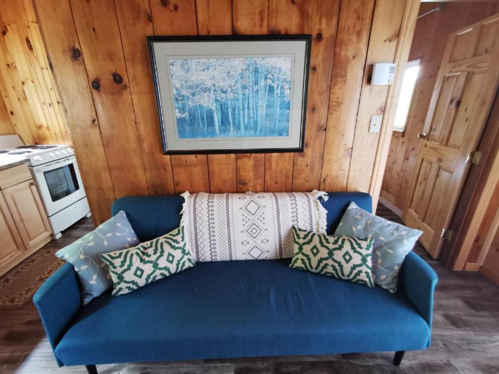 Knotty Pine Cottages, Suites & Motel Rooms Ingonish Exteriér fotografie
