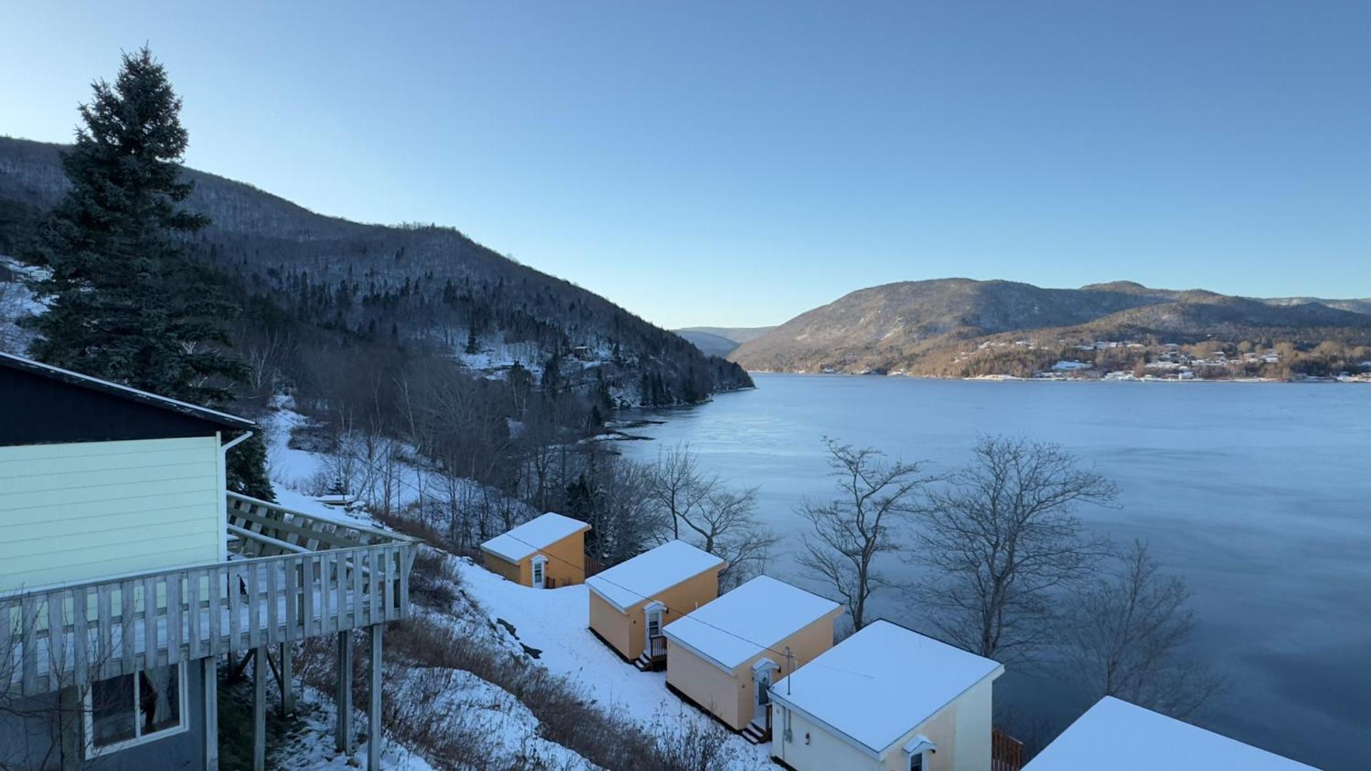 Knotty Pine Cottages, Suites & Motel Rooms Ingonish Exteriér fotografie