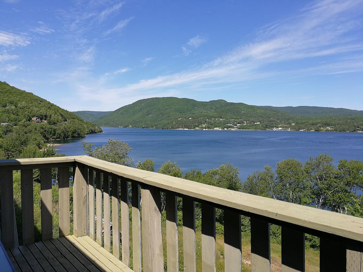 Knotty Pine Cottages, Suites & Motel Rooms Ingonish Exteriér fotografie
